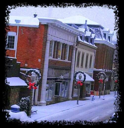 Front-Royal-snowy-streets-